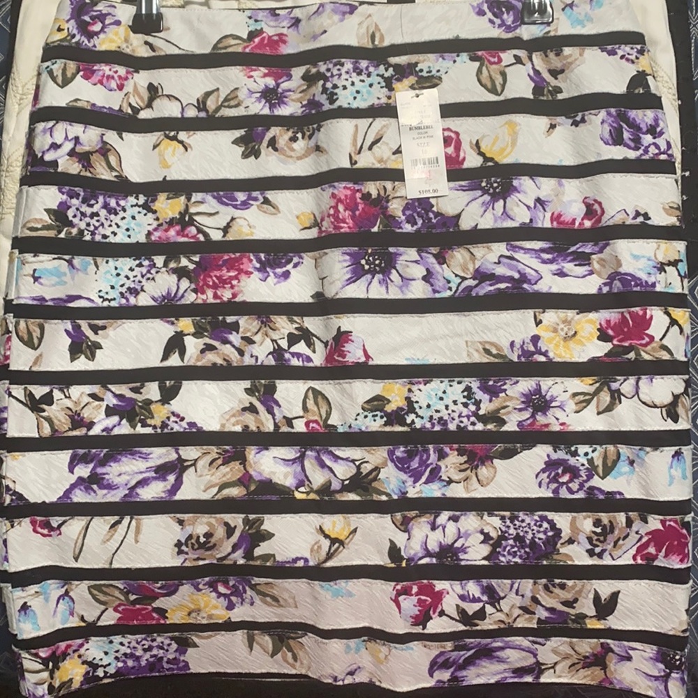 LAST CHANCE - Never worn lined skirt